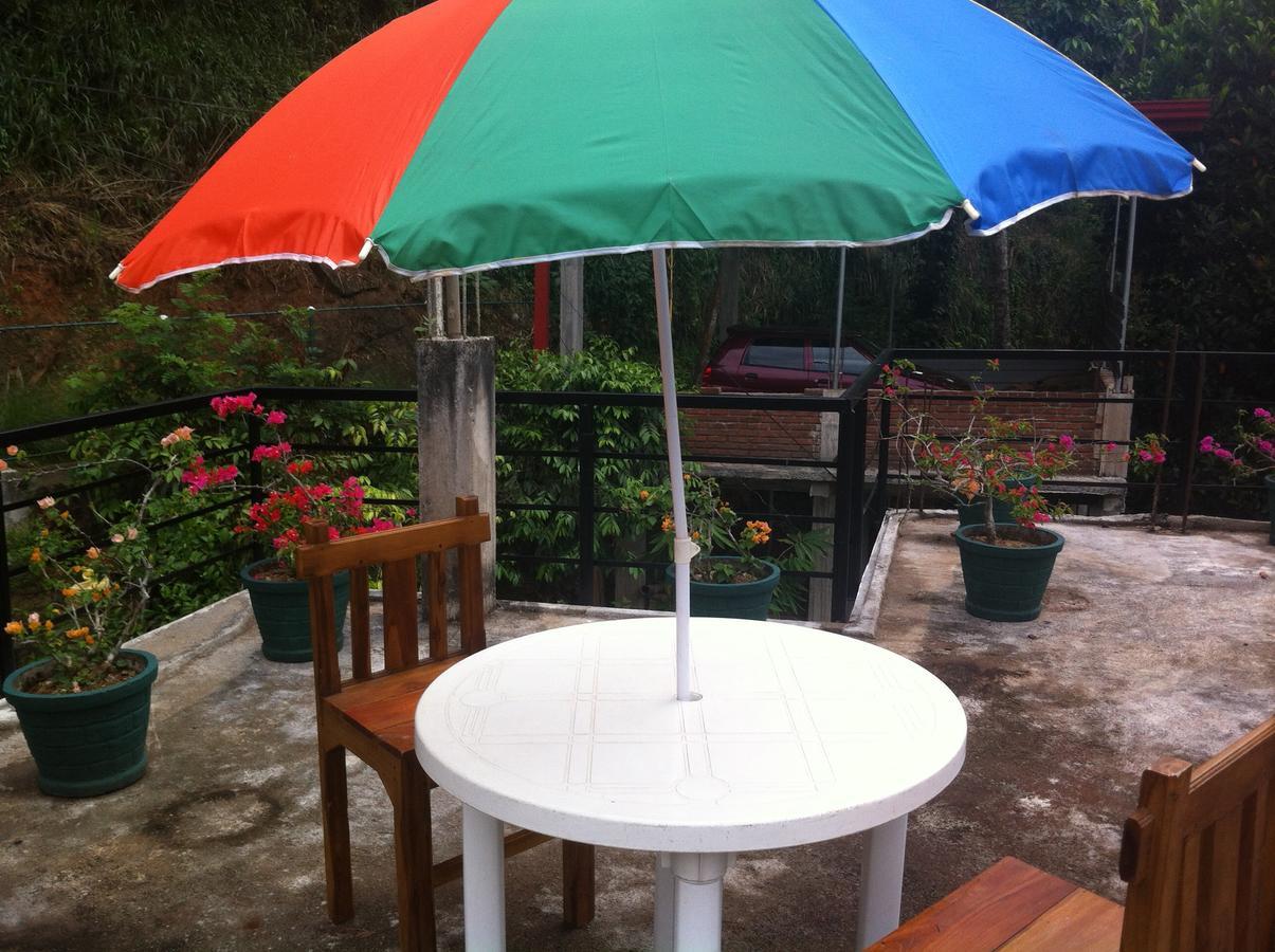 Araliya Home Stay Kandy Eksteriør bilde