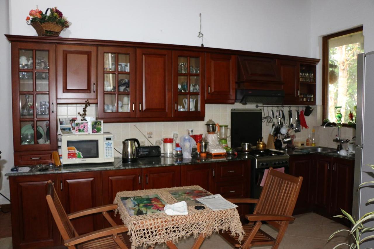 Araliya Home Stay Kandy Eksteriør bilde